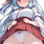 巫女服でたくし上げてくれる葵ちゃん！