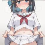 白セーラーでたくし上げてくれるみゃーまい！