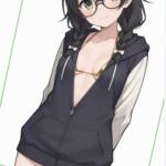 金ビキニパーカーな千冬ちゃん！